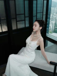 -衣贝姿婚纱礼服馆