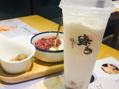 莲香双皮奶-炖物24章·顺时轻养茶(杭州保利时光里店)