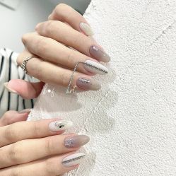 -ZX·美睫设计师汇聚店