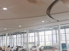 -杭州中升之星奔驰4S店(滨江店)