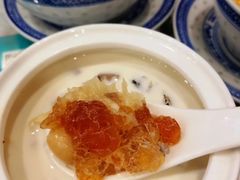 -广信牛奶甜品世家(台东店)