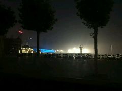 -东港音乐喷泉广场