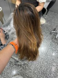 -Tloml salon