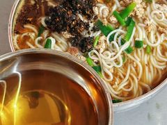 -正宗杨记普洱酸醋米线(总店)