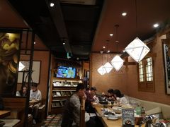 大堂-云海肴·汽锅鸡·云南菜(天山百盛优客店)