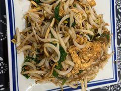 -八两八金·莱芜特色炒鸡(市南漳浦路店)