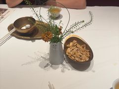 -桂满陇·江南餐厅·蟹黄小笼(清河万象店)