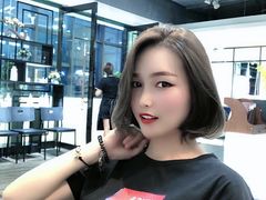 -鸿通城购物中心