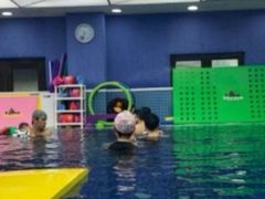 -龙格亲子游泳·水育早教运动中心(绿城店)