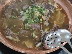 -朝伟清真铜瓢牛肉馆(三十年老·店)