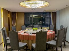 -粤盛海鲜平价店(洛溪食街店)