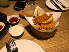 -HIGH FIVE哈福手工汉堡(桂林路店)