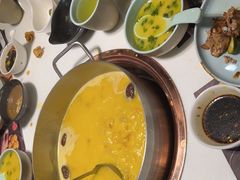-洪氏嗨捞·猪肚鸡火锅(阳光天地店)