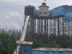 上海欢乐谷の激流勇进-上海欢乐谷