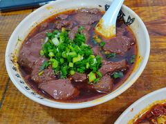 -杨三娘跷脚牛肉(羊子山西路店)