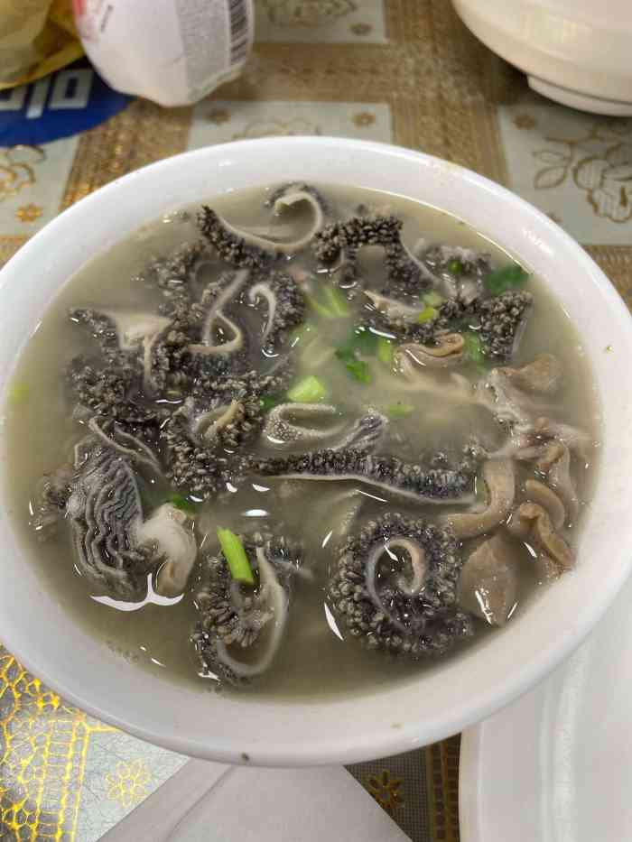 鸦儿李记·酱肉爆肚店(后海店)-"老字号了,今天正好路过赶上饭点,顾客