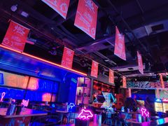 -UP嘻哈酒吧(粉巢店)