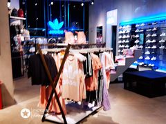 -阿迪达斯(武林银泰三叶草店)