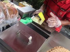-詹爷爷乌节路街头冰淇淋