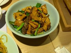 -关东小磨东北菜(上海长风大悦城店)
