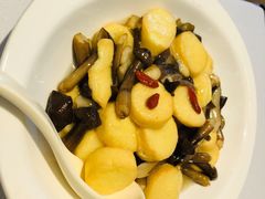 黑鸡枞菌玉子豆腐-峨嵋酒家(德内店)
