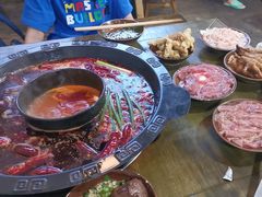-黄潇洒老火锅(九眼桥宏济巷店)