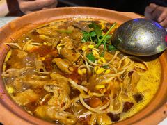 -龙巢盱眙龙虾·鸡煲·烧烤宵夜(坪洲店)
