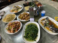 -四川小胡子海鲜(丁村万人海鲜广场店)