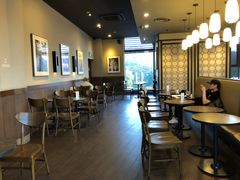 大堂-星巴克(湖州凤凰时代广场店)