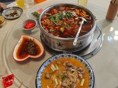 -牟记江湖重庆地标特色菜鱼蛋海鲜羊蝎子(巴南区黑金冠十多年好店)