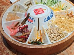 -怪噜范·老贵阳街头名小吃(鸿通城店)