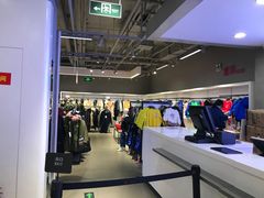 -唯品会(北京国瑞城店)