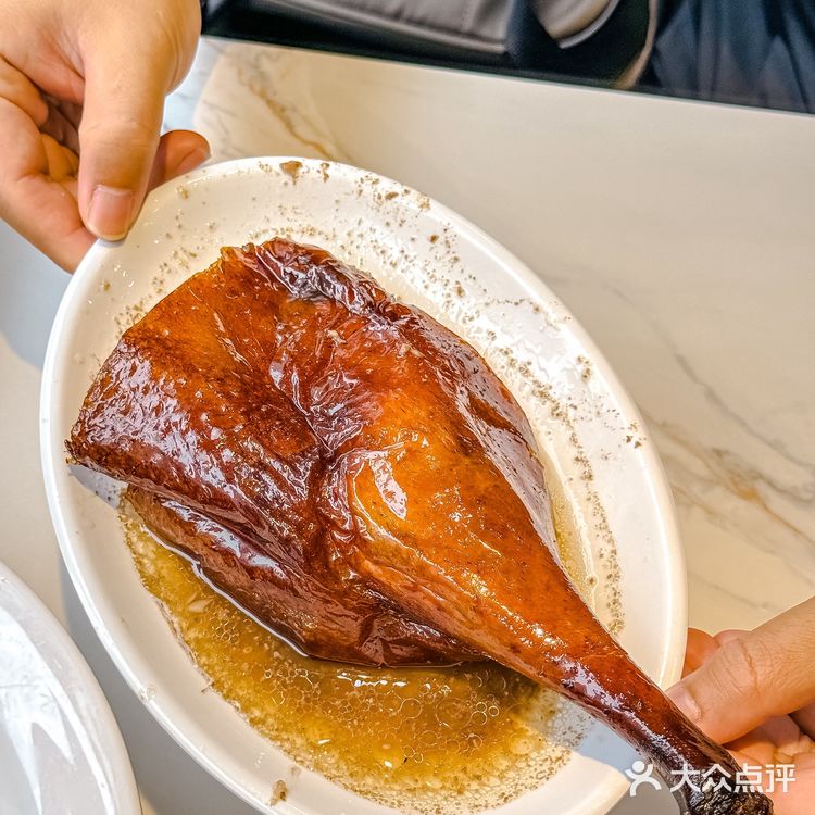 东莞｜好正！真的是无敌脆皮的烧鹅腿🍗