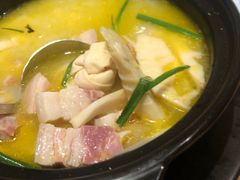 咸笃鲜-金牌外婆家(苏州中心店)