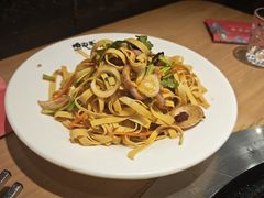 -咱屯子铁锅炖直营店(保利店)