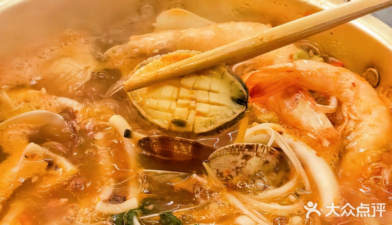 我要大声告诉你们 我又挖到了一家宝藏店，可以吃到啤酒锅