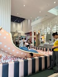 -奈尔宝·儿童乐园·亲子餐厅(华采天地店)