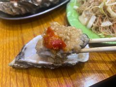 -蚝哥花姐湛江烤生蚝(美丽湾市场店)