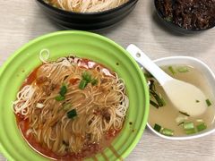 招牌麻酱猪排面-弄堂面馆(金运路店)