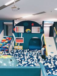 -孩子王童乐园(西安盛龙店)