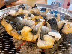 -围炉肉舍•炭烤活鳗•丹东海鲜烤肉(步行街店)