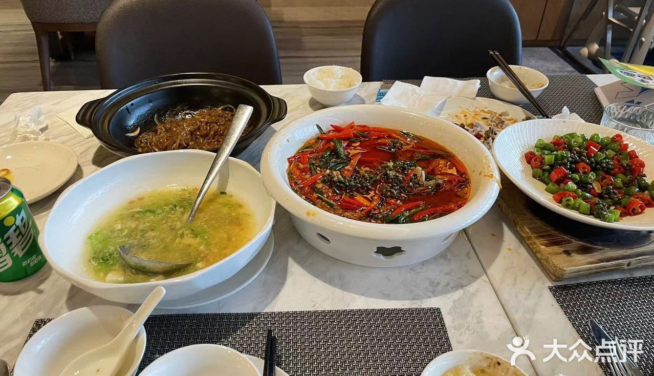 推荐:麻辣馋嘴蛙，秘制小尖鸡