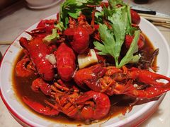 -老街烧烤大排档·地道湖北菜·龙虾馆(汉口火车站店)