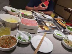 -海底捞火锅(宝龙广场夜宵主题店)