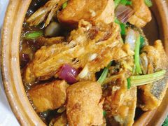 红烧鱼头煲-电白鸭粥店(下沙二坊88号店)