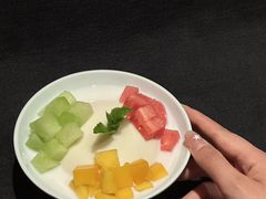 -蝴蝶里·粤菜·点心(滨江龙湖店)
