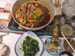 -刘姐啤酒鱼民族演艺餐厅(西街总店)