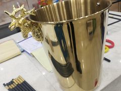 -万润国际酒店用品市场(曹安国际商城店)