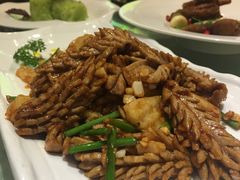 爆炒腰花-闫府私房菜·百年鲁菜(恒隆店)
