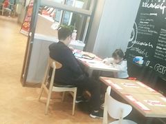 大堂-肯德基(格尔木世邦店)